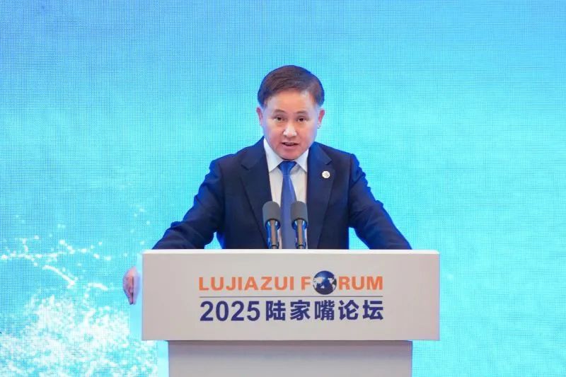 央行首提稳定币、加密资产